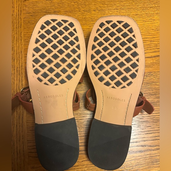 AEROSOLES Women's Tan Sandals - Picture 3 of 4